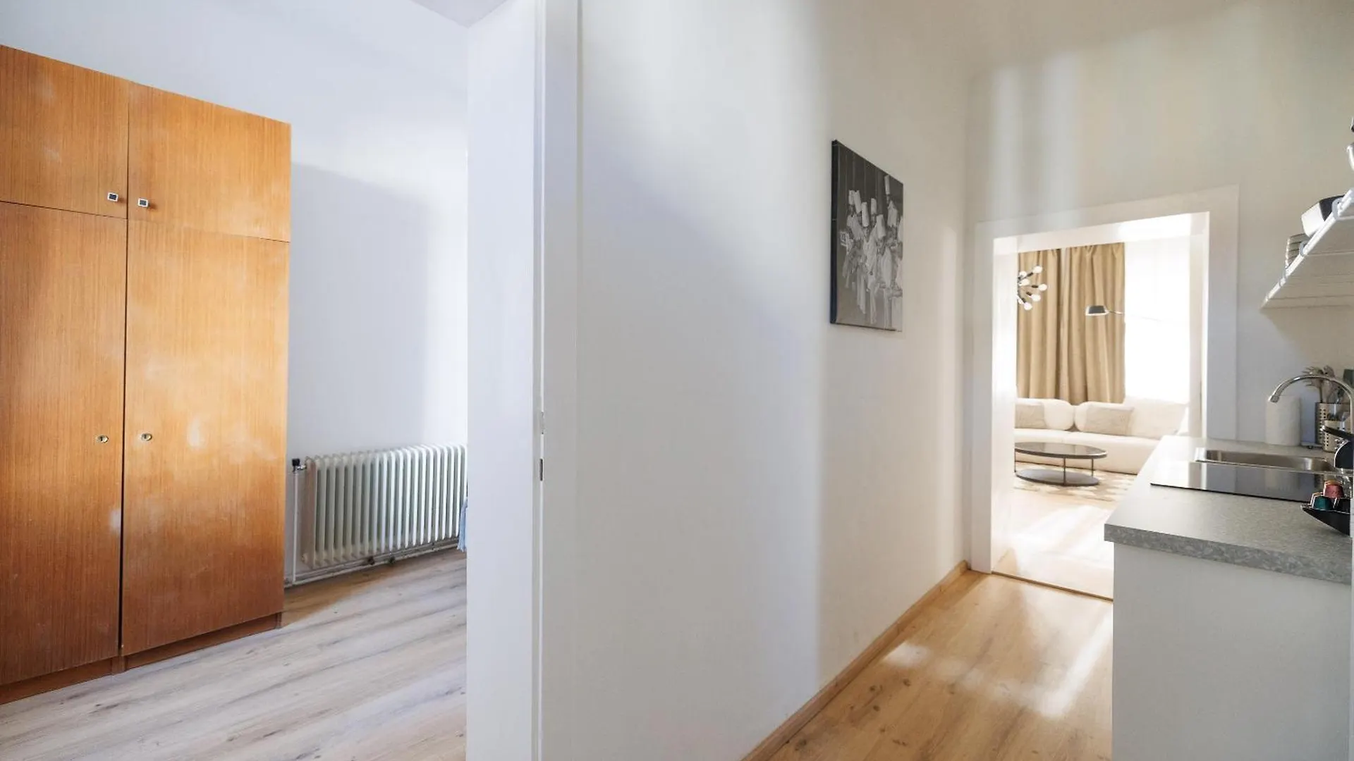 Central Apartments - Hauptbahnhof Vienna Austria